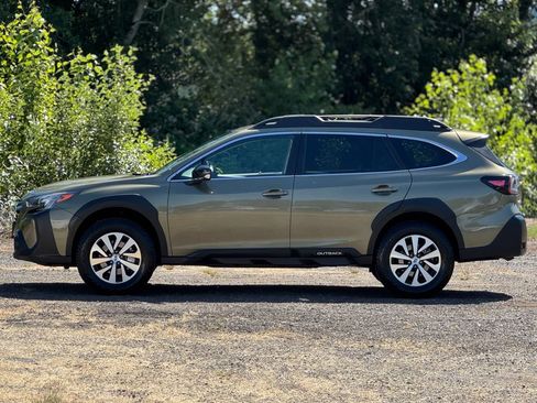 Certified 2023 Subaru Outback Premium AWD/4WD image 4