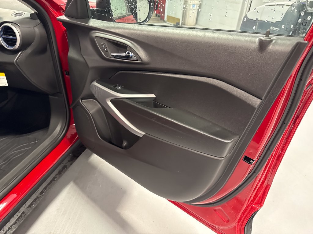 New 2026 Chevrolet Trax LS w/ Driver Confidence Package FWD image 27