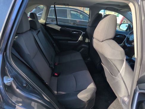 Used 2019 Toyota RAV4 XLE image 33