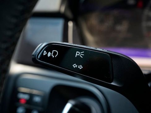 Used 2022 Porsche Cayenne Turbo image 51