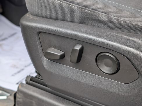 Used 2023 Chevrolet Silverado 1500 Custom Trail Boss image 26