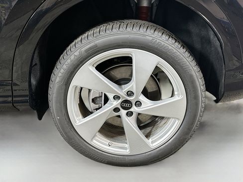 New 2025 Audi Q5 Premium Plus image 31