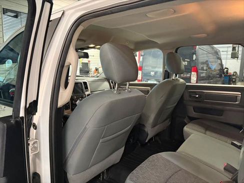 Certified 2017 RAM 1500 Big Horn AWD/4WD image 33