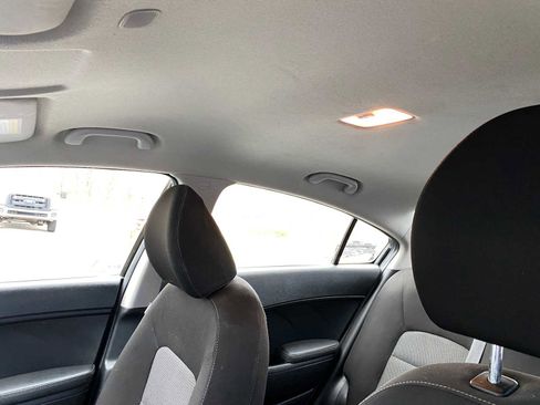 Used 2017 Kia Forte LX image 21