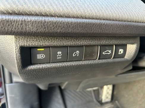 Used 2026 Toyota Camry SE w/ Convenience Package FWD image 19