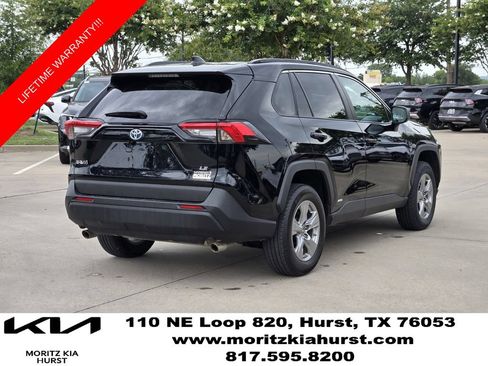 Used 2024 Toyota RAV4 LE AWD/4WD image 4