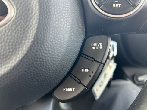 Used 2018 Kia Soul w/ Convenience Package FWD image 24