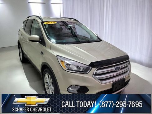 Used 2018 Ford Escape SE image 9