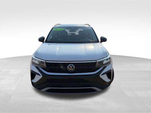 Used 2024 Volkswagen Taos S FWD image 9