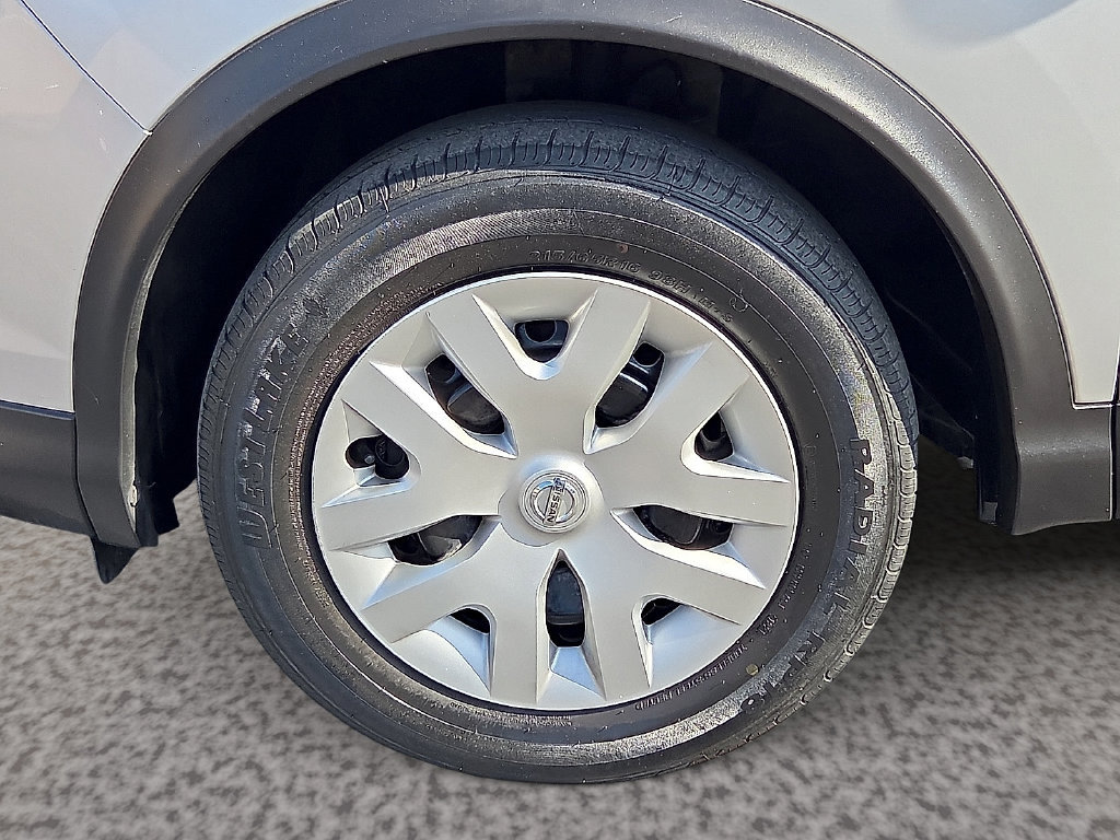 Used 2019 Nissan Rogue Sport S FWD image 8