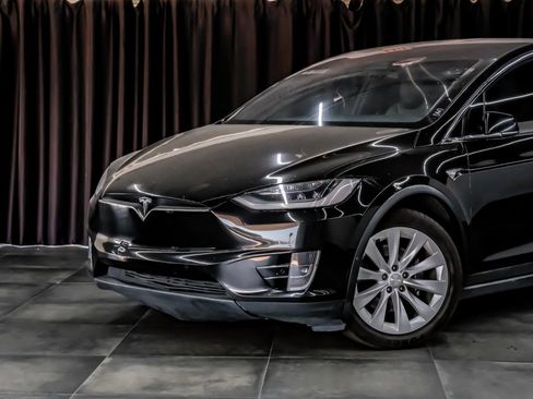 Used 2020 Tesla Model X Long Range AWD/4WD image 7