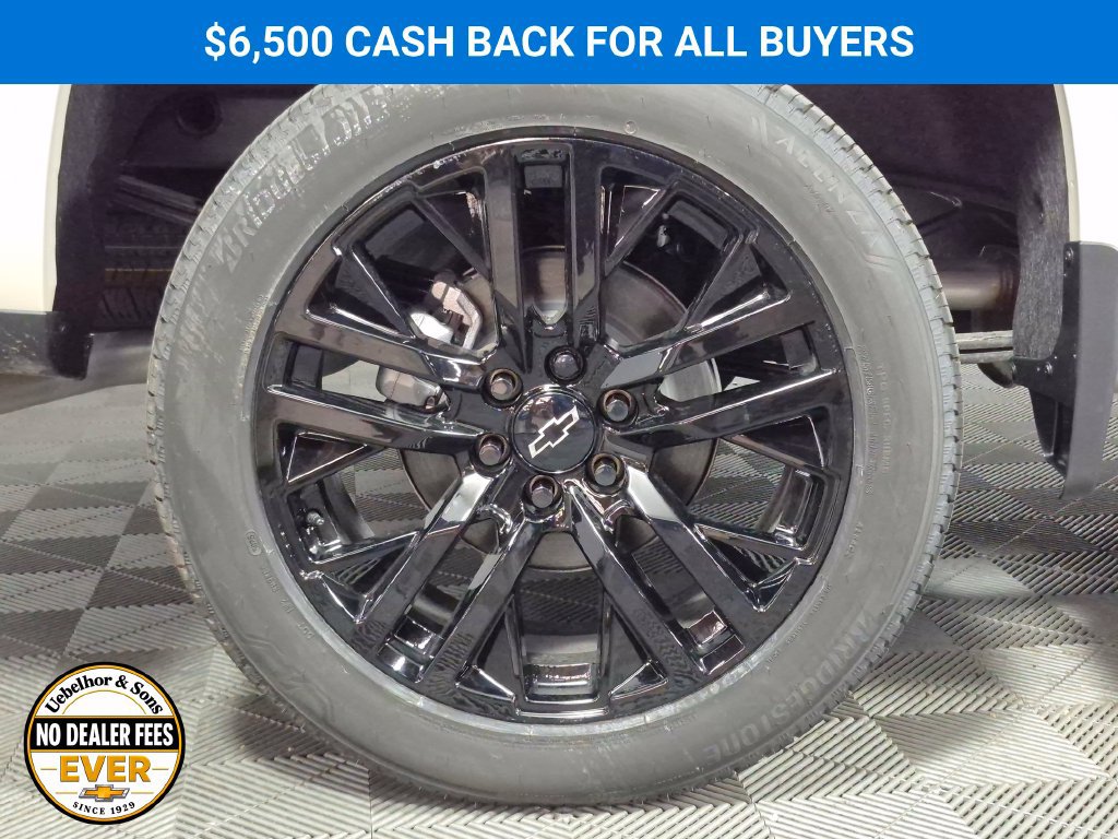 New 2026 Chevrolet Silverado 1500 RST w/ LPO, Dark Essentials Package AWD/4WD image 26