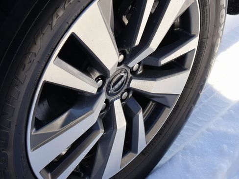 Used 2023 Nissan Pathfinder SL image 17