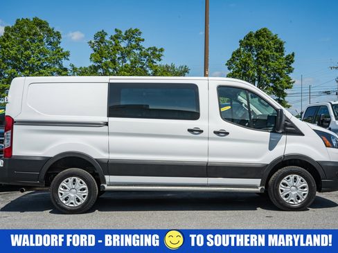 Used 2024 Ford Transit 250 Low Roof w/ Exterior Upgrade Package RWD image 3
