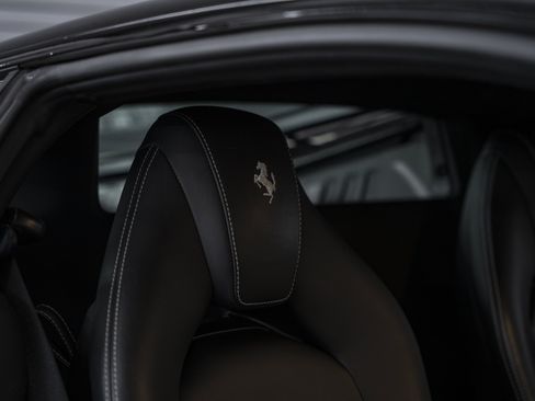 Used 2018 Ferrari 488 GTB RWD image 28