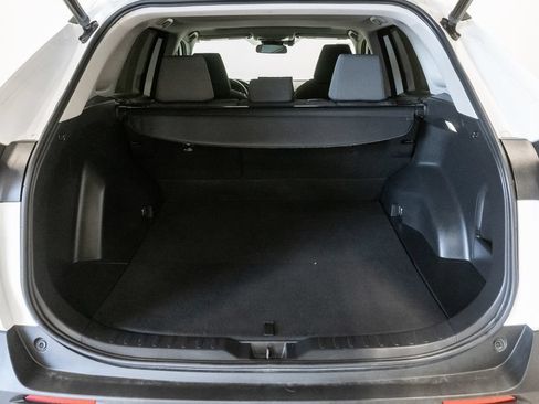 Used 2022 Toyota RAV4 XLE w/ Convenience Package AWD/4WD image 32