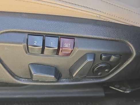 Used 2022 BMW X2 sDrive28i w/ Convenience Package FWD image 17