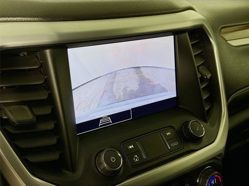 Used 2020 GMC Acadia SLE w/ Driver Convenience Package image 13