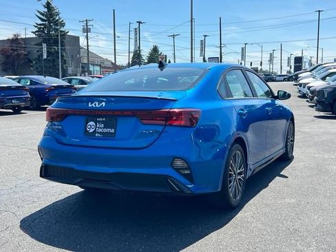 Certified 2023 Kia Forte GT-Line FWD image 9