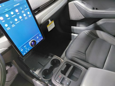 Certified 2025 Ford Mustang Mach-E Premium AWD/4WD image 27