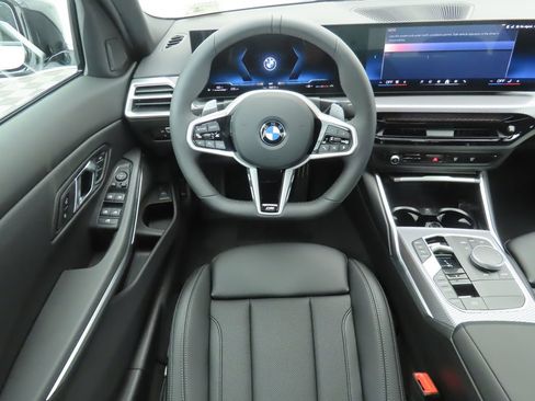Used 2026 BMW 330i Sedan w/ M Sport Package RWD image 11