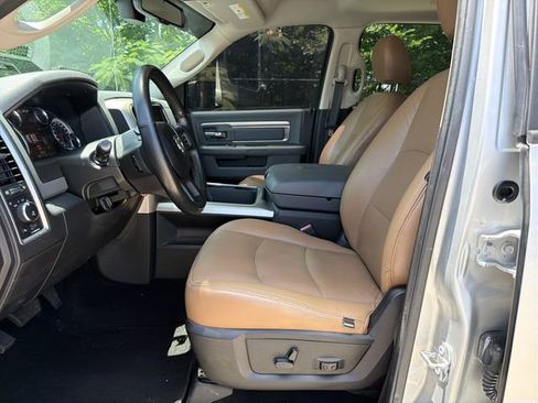 Used 2017 RAM 1500 Big Horn AWD/4WD image 11