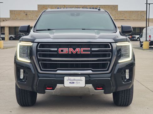 Used 2023 GMC Yukon AT4 AWD/4WD image 6