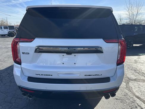Used 2023 GMC Yukon XL Denali Ultimate image 7