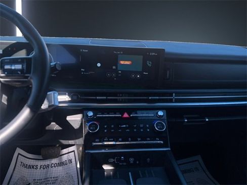 Used 2024 Hyundai Santa Fe Limited image 11