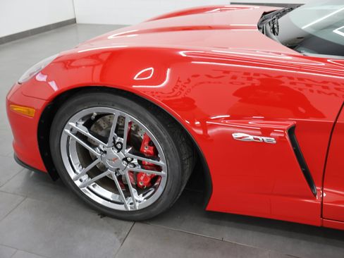 Used 2008 Chevrolet Corvette Z06 w/ Preferred Equipment Group RWD image 29
