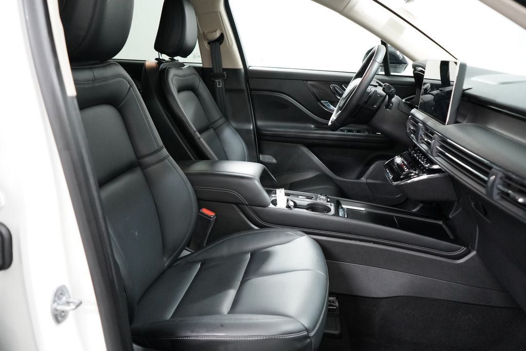 Used 2024 Lincoln Corsair AWD image 30