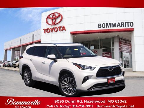 Used 2021 Toyota Highlander Platinum AWD/4WD image 1