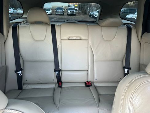 Used 2010 Volvo XC60 3.2 image 13