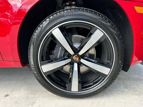 Certified 2026 Porsche Macan AWD/4WD image 40
