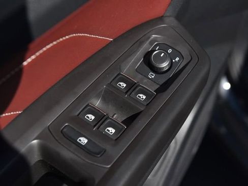 Certified 2023 Volkswagen Atlas Cross Sport SEL Premium R-Line image 8