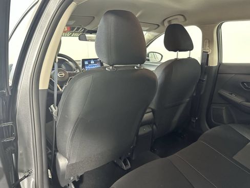 Used 2025 Nissan Sentra SV FWD image 24