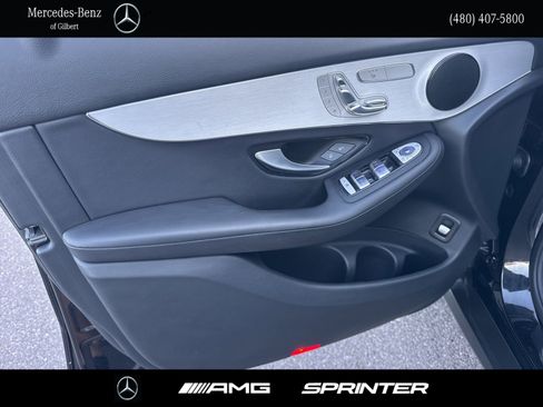 Used 2022 Mercedes-Benz GLC 300 image 11