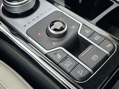 Certified 2023 Kia Sorento SX Prestige AWD/4WD image 34
