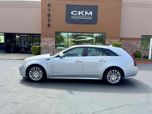 Used 2011 Cadillac CTS Performance RWD image 3