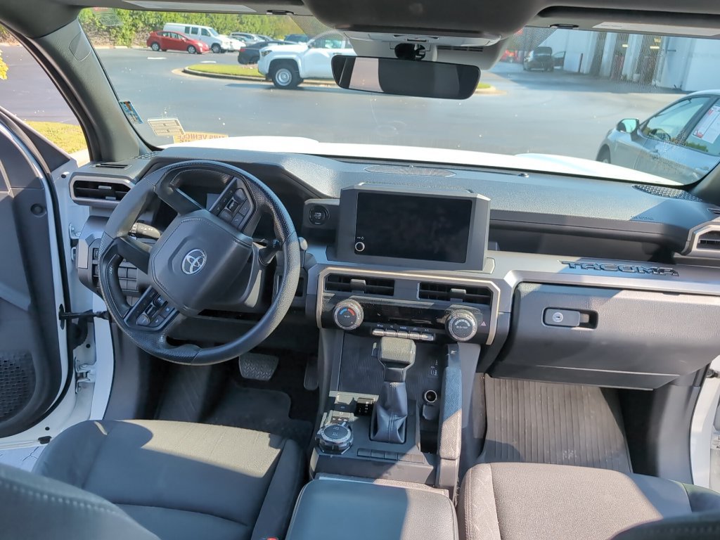 Used 2024 Toyota Tacoma SR5 AWD/4WD image 14