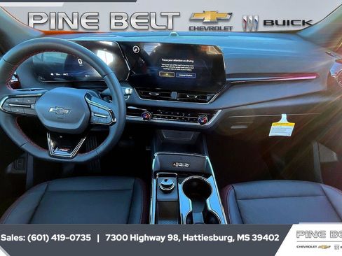 New 2026 Chevrolet Equinox RS AWD/4WD image 9