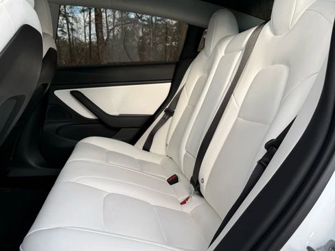 Used 2018 Tesla Model 3 Mid Range RWD image 6