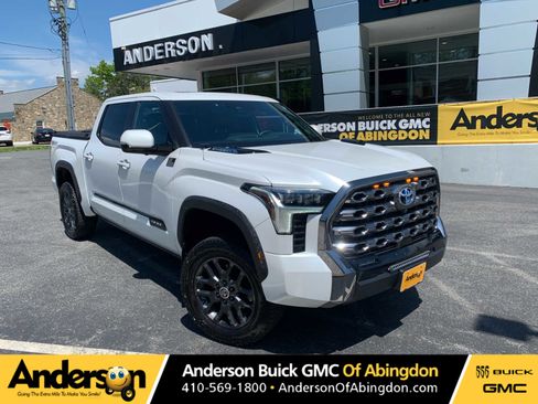 Used 2024 Toyota Tundra Platinum AWD/4WD image 1
