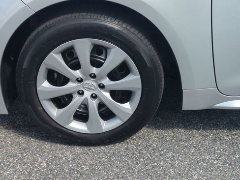 Certified 2024 Toyota Corolla LE image 11