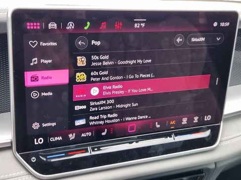 New 2026 Volkswagen Tiguan SE R-Line AWD/4WD image 15