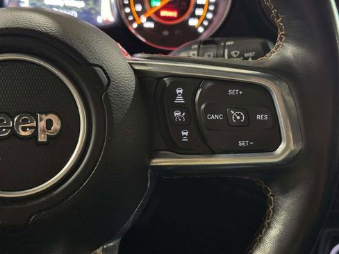 Used 2021 Jeep Wrangler Unlimited Sahara AWD/4WD image 20