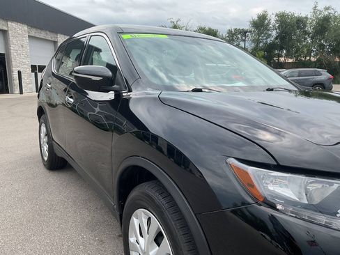Used 2015 Nissan Rogue S AWD/4WD image 11