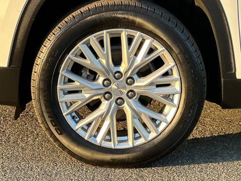 Certified 2024 GMC Acadia Elevation image 38