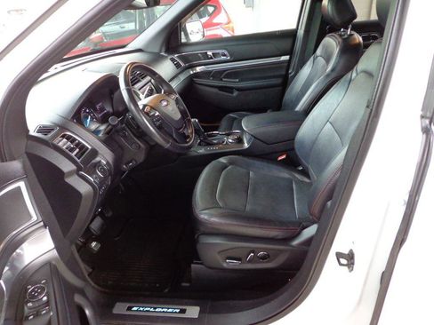 Used 2016 Ford Explorer Sport w/ Equipment Group 401A image 9