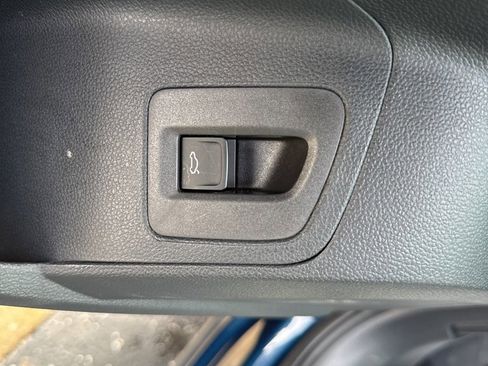 Used 2022 Volkswagen Atlas SEL image 32